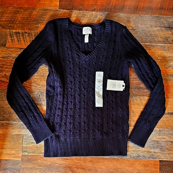 Womans Sweater - Picture 1 of 2